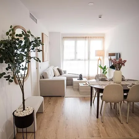 Skyline With Pool - Floor 26 - Free Parking Malaga