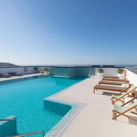 Apartment Skyline With Pool - Floor 26 - Free Parking