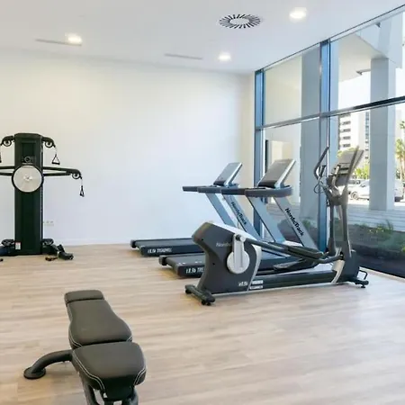 Apartment Skyline With Pool - Floor 26 - Free Parking *