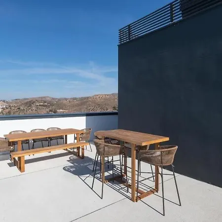 Skyline With Pool - Floor 26 - Free Parking *